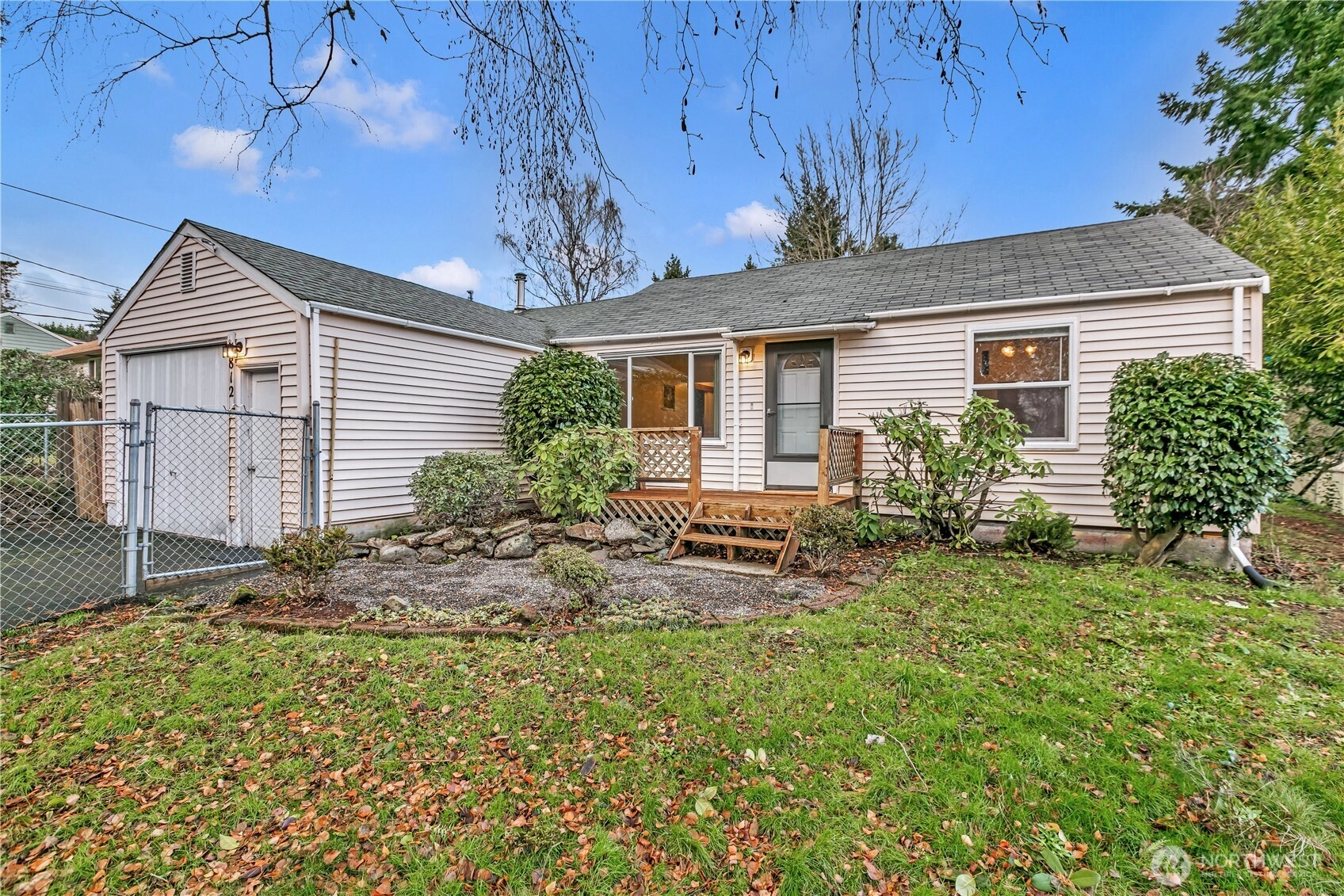 4812 S 172nd Pl SeaTac WA 98188