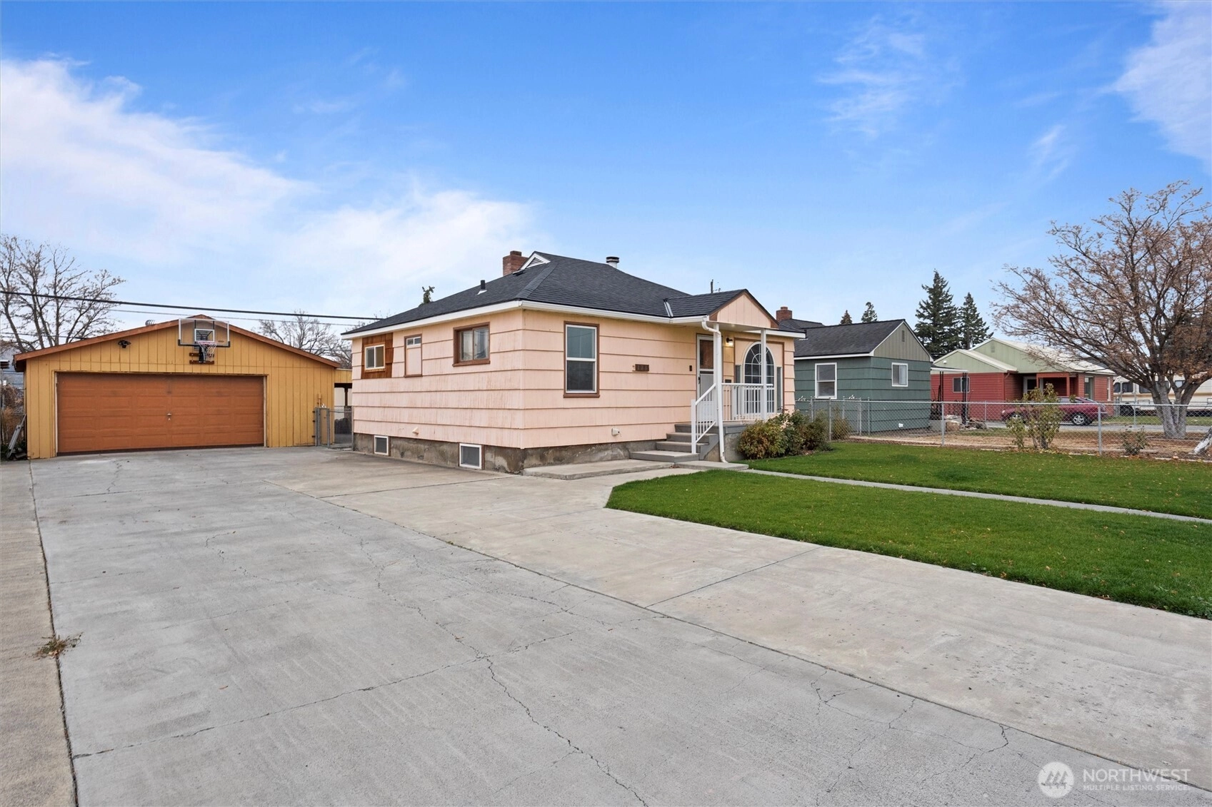 123 F St NE Ephrata WA 98823