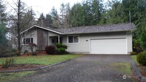 1034 Bradford St Raymond WA 98577