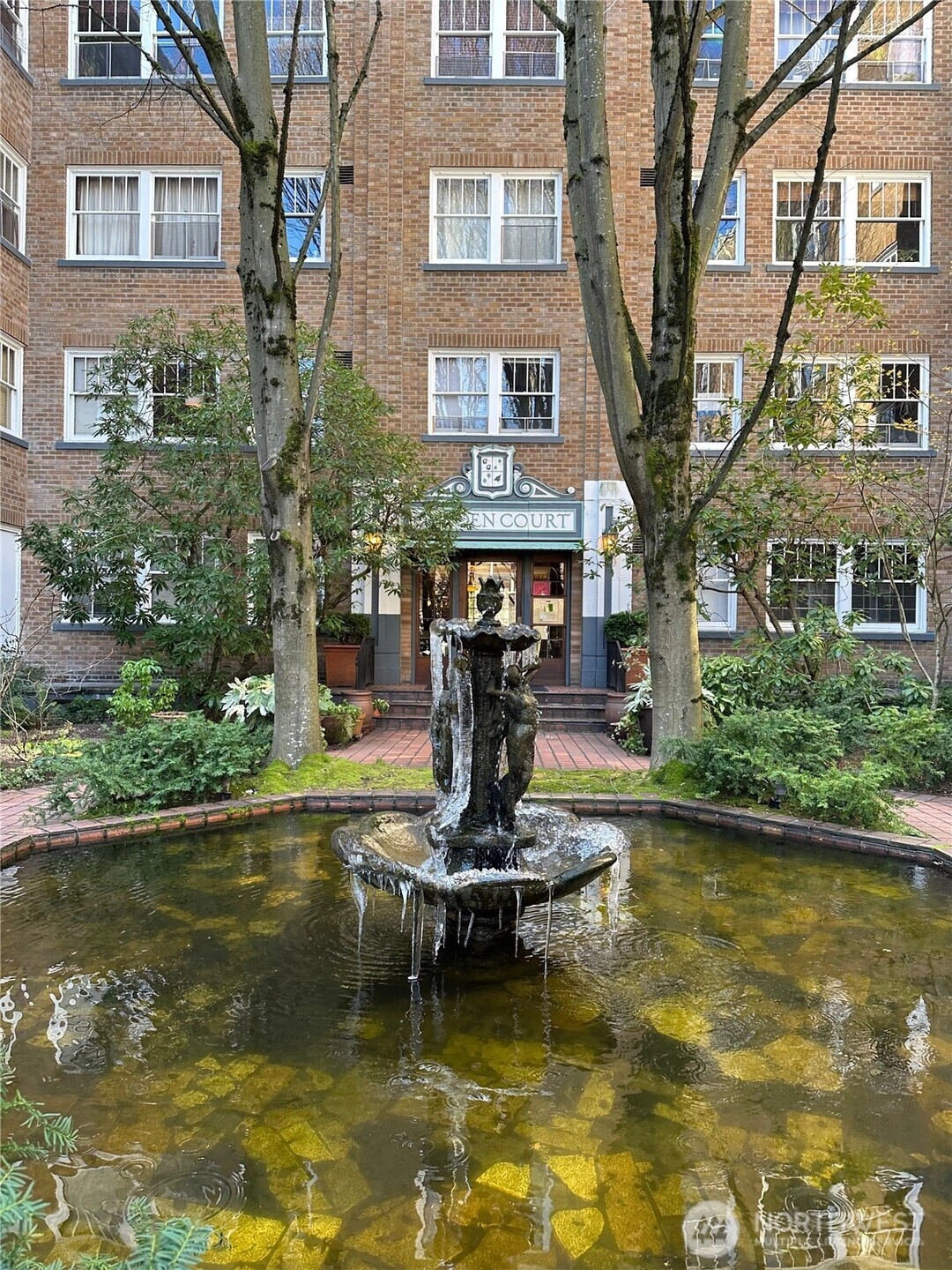 1631 16th Ave Unit 119 Seattle WA 98122