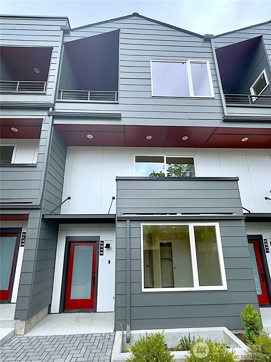 6951 42nd Ave S Seattle WA 98118