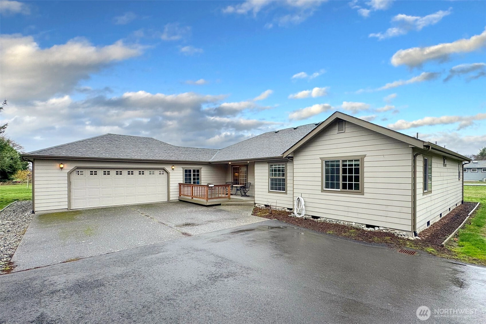 252 Laura Ln Unit  Sequim WA 98382