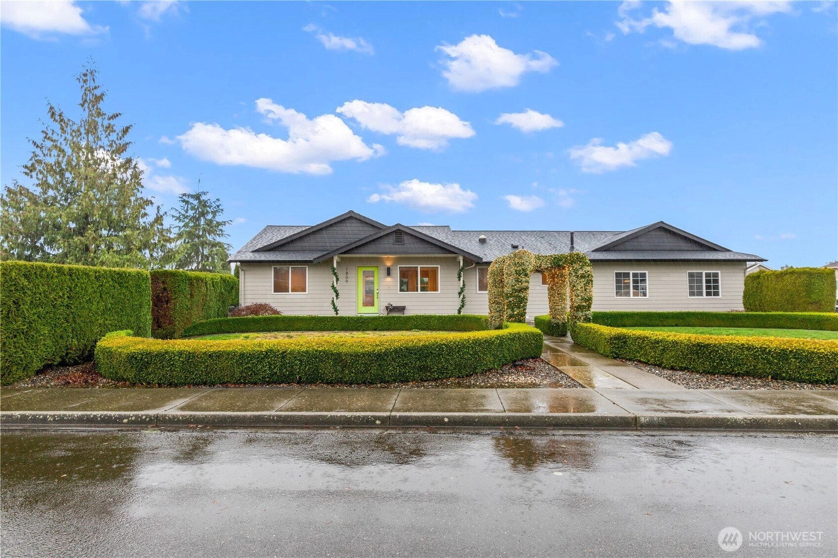 1809 Pine Cir Unit  Lynden WA 98264