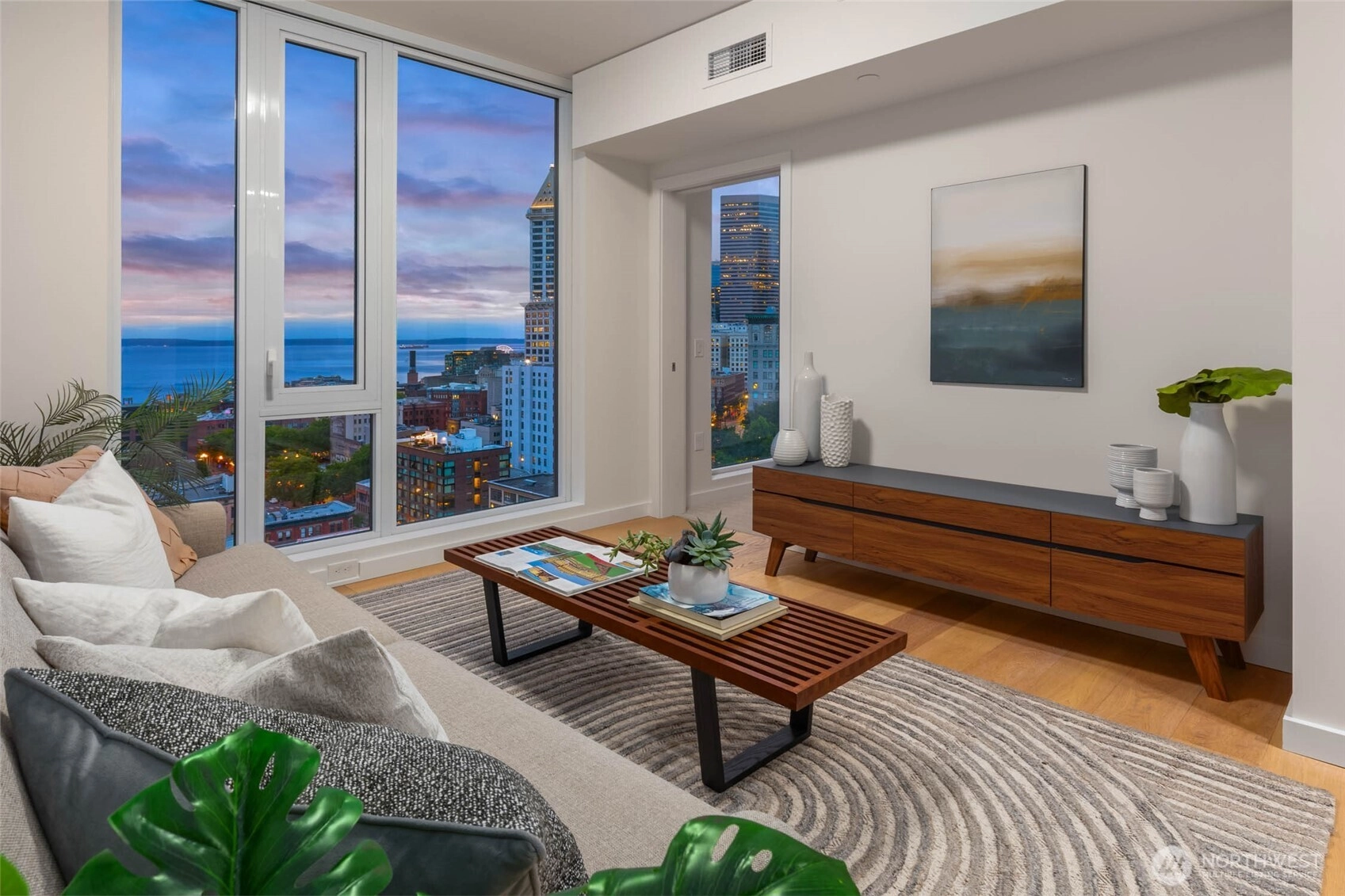 450 S Main St Unit 1608 Unit 1608 Seattle WA 98104