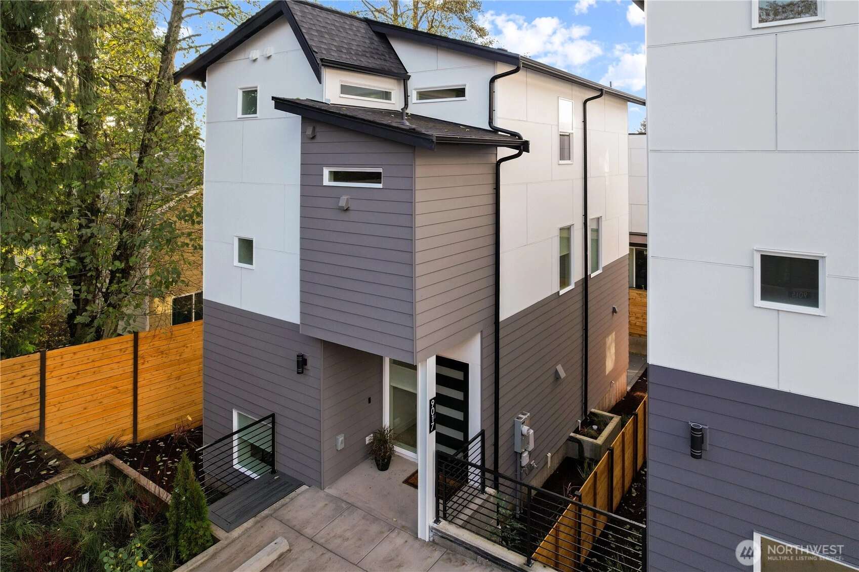 9017 14th Ave SW Seattle WA 98106