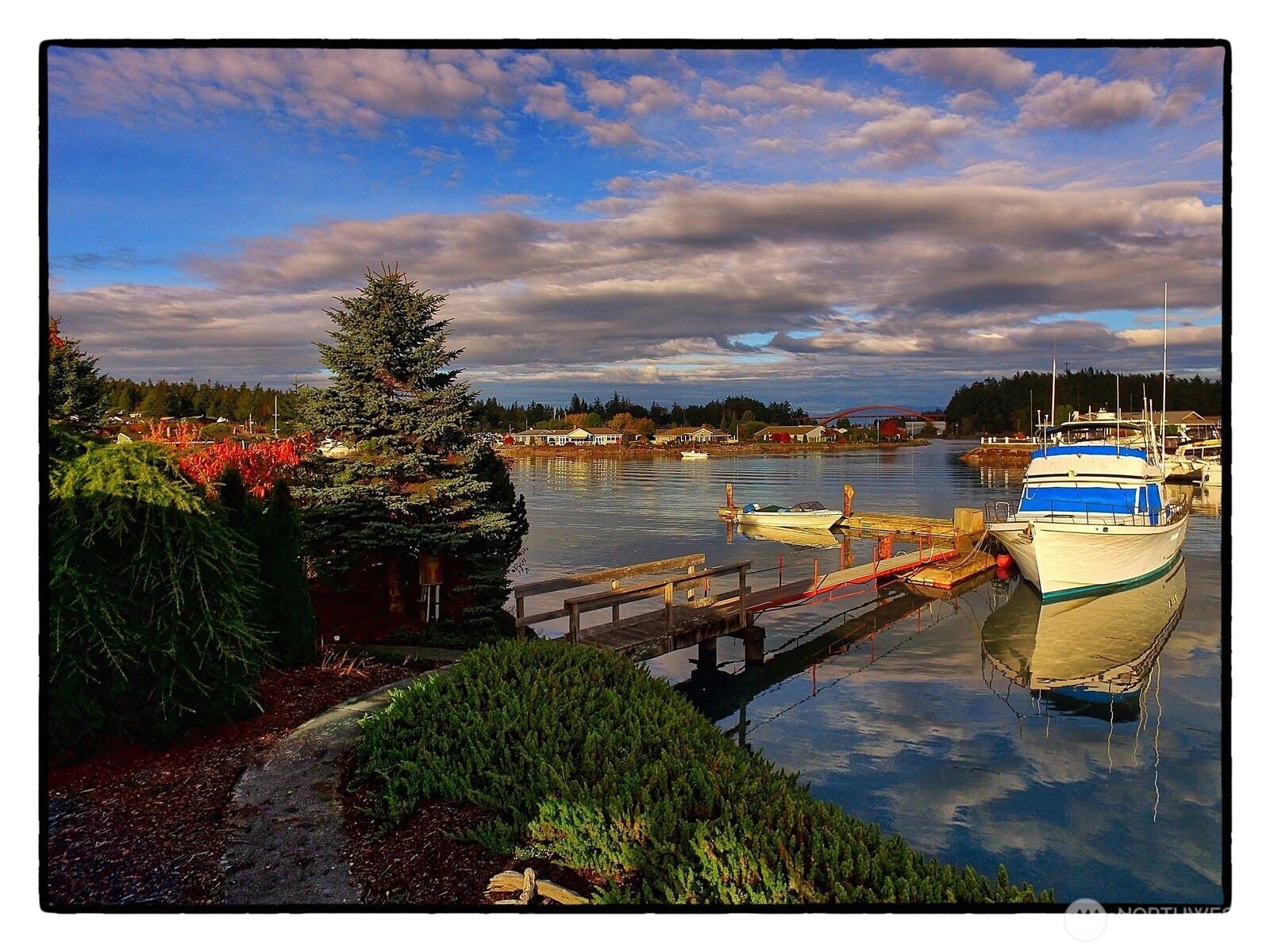 858 Kalispell Dr Unit  La Conner WA 98257