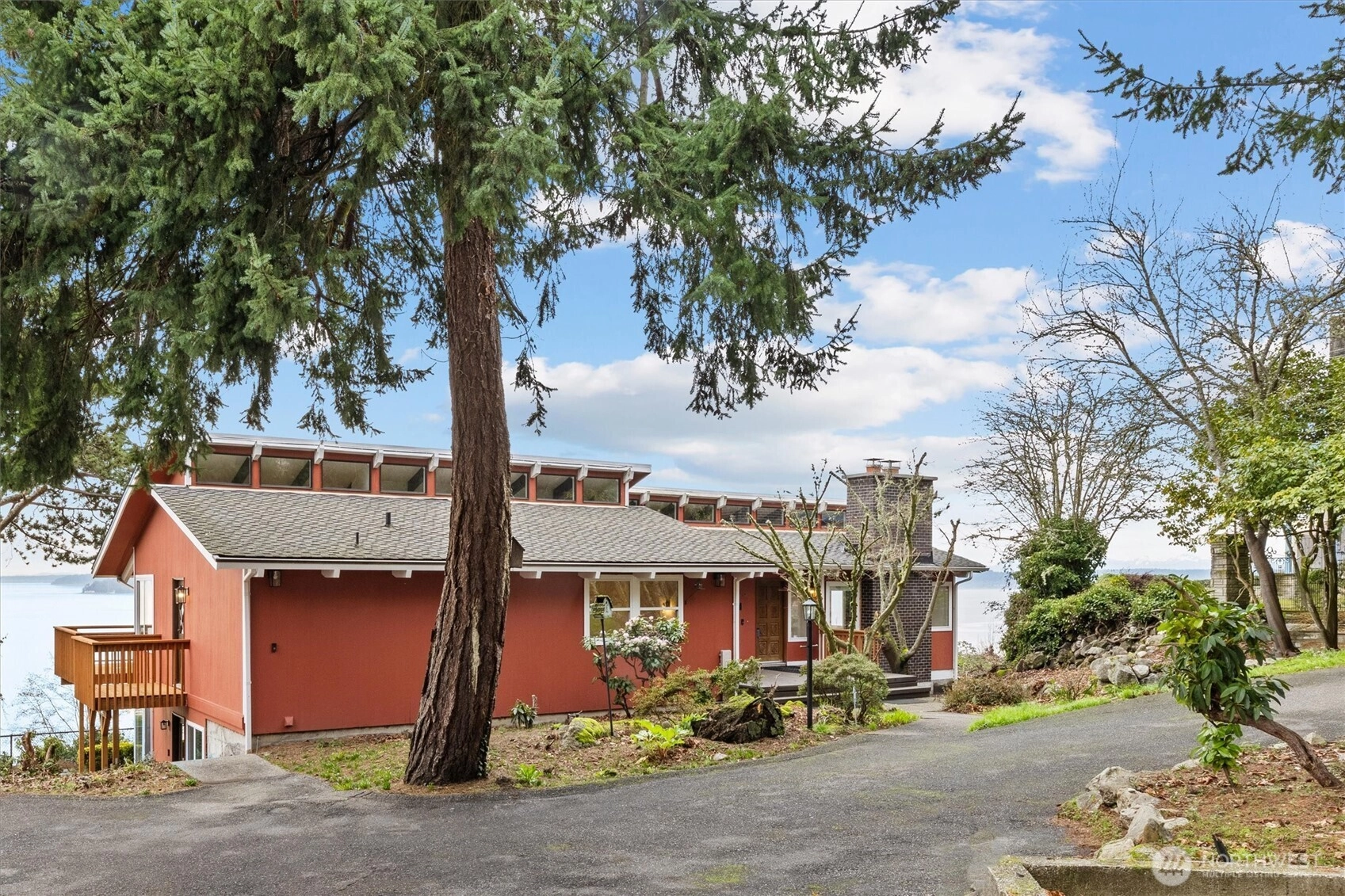 123 S 216th St Normandy Park WA 98198