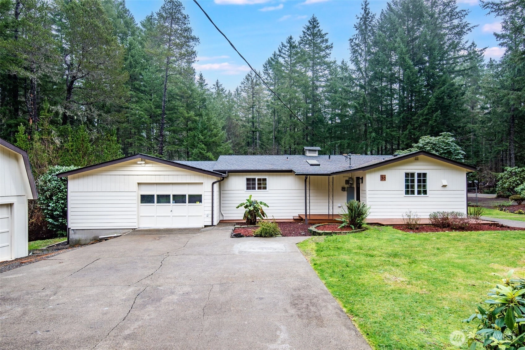 30 E Restful Rd Grapeview WA 98546