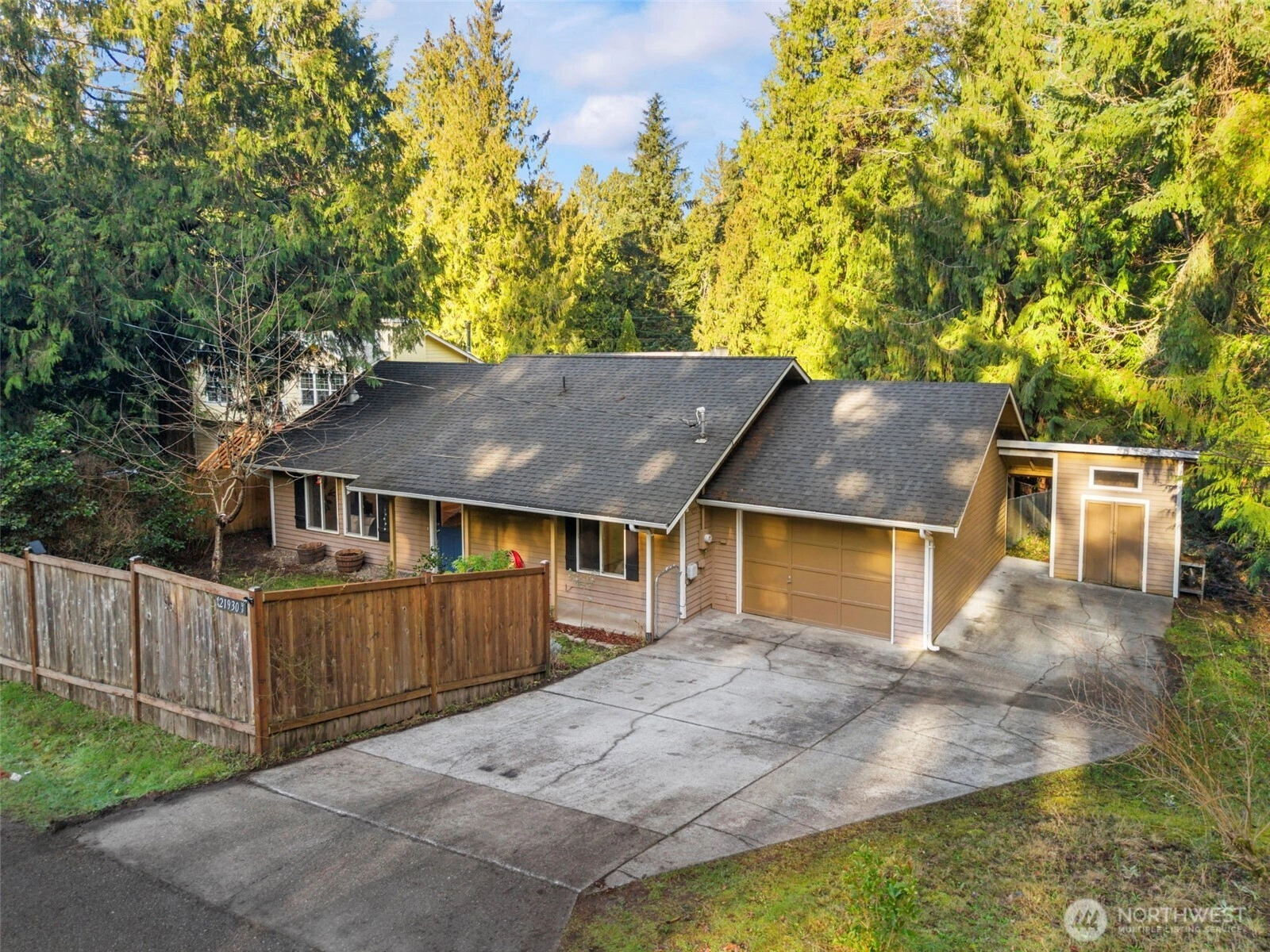 21930 Orca Dr NE Poulsbo WA 98370