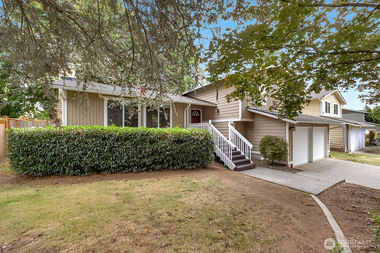 17610 161st Ave SE Renton WA 98058