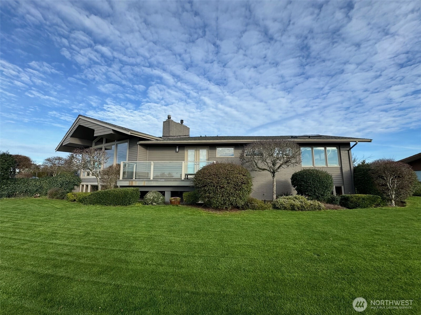 9600 Hilltop Rd Bellevue WA 98004