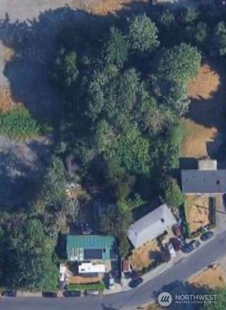 S 211th St SeaTac WA 98198