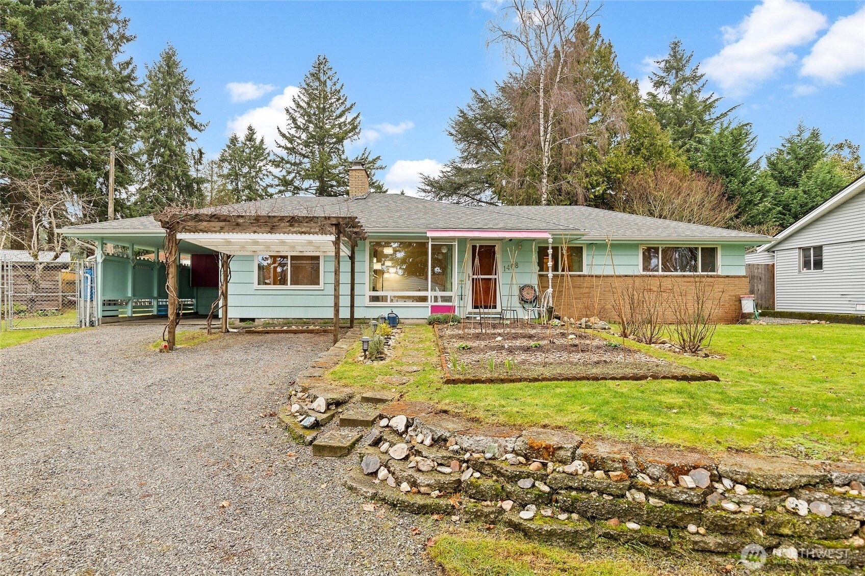 1408 N 135th Pl Seattle WA 98133