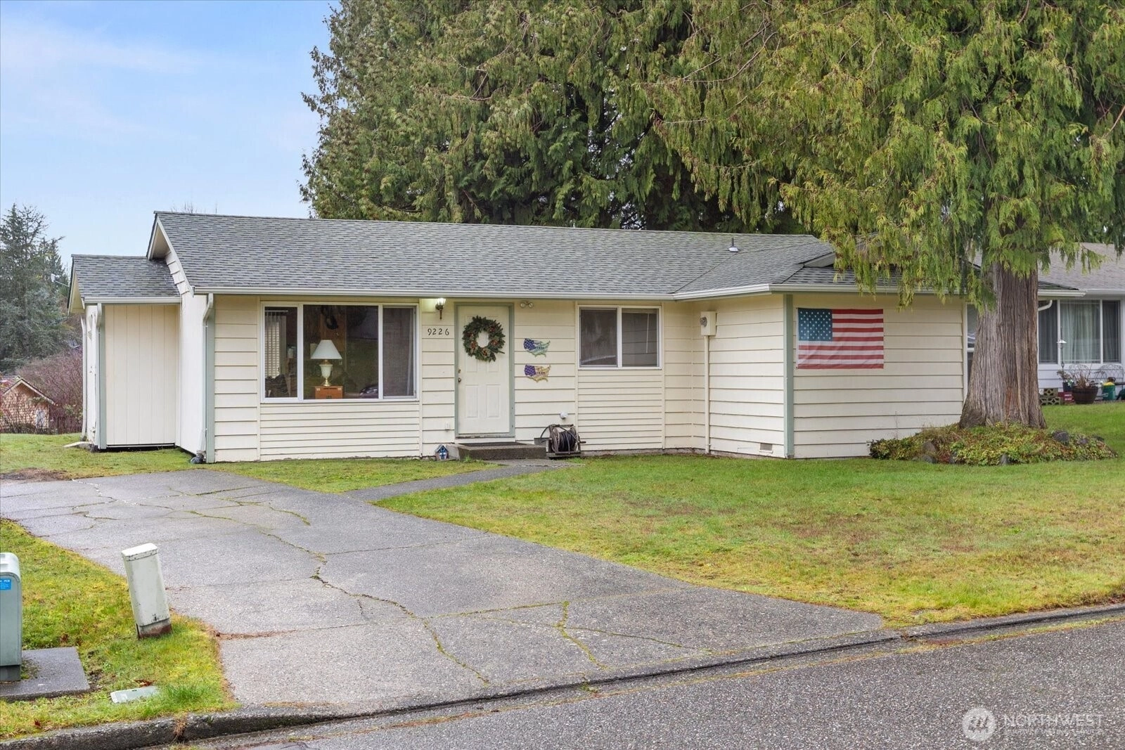 9226 3rd Pl SE Unit  Everett WA 98208