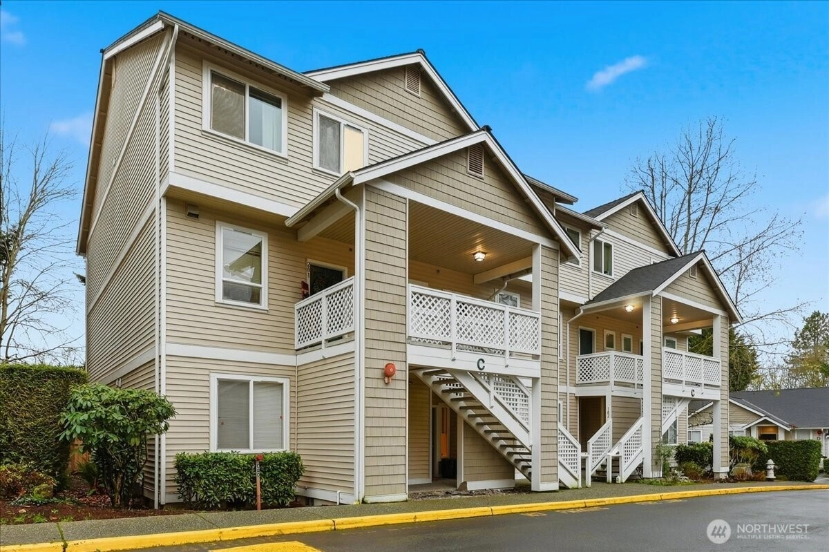 17827 80th Ave NE Unit C101 Unit C101 Kenmore WA 98028