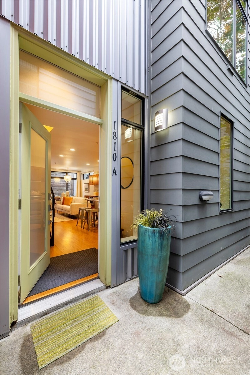 1810 11th Ave Unit A Unit A Seattle WA 98122