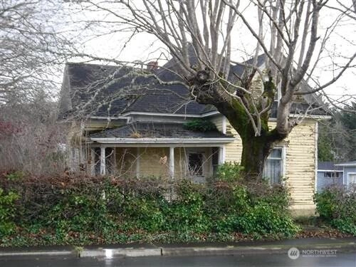 662 State Route 101 Chinook WA 98614