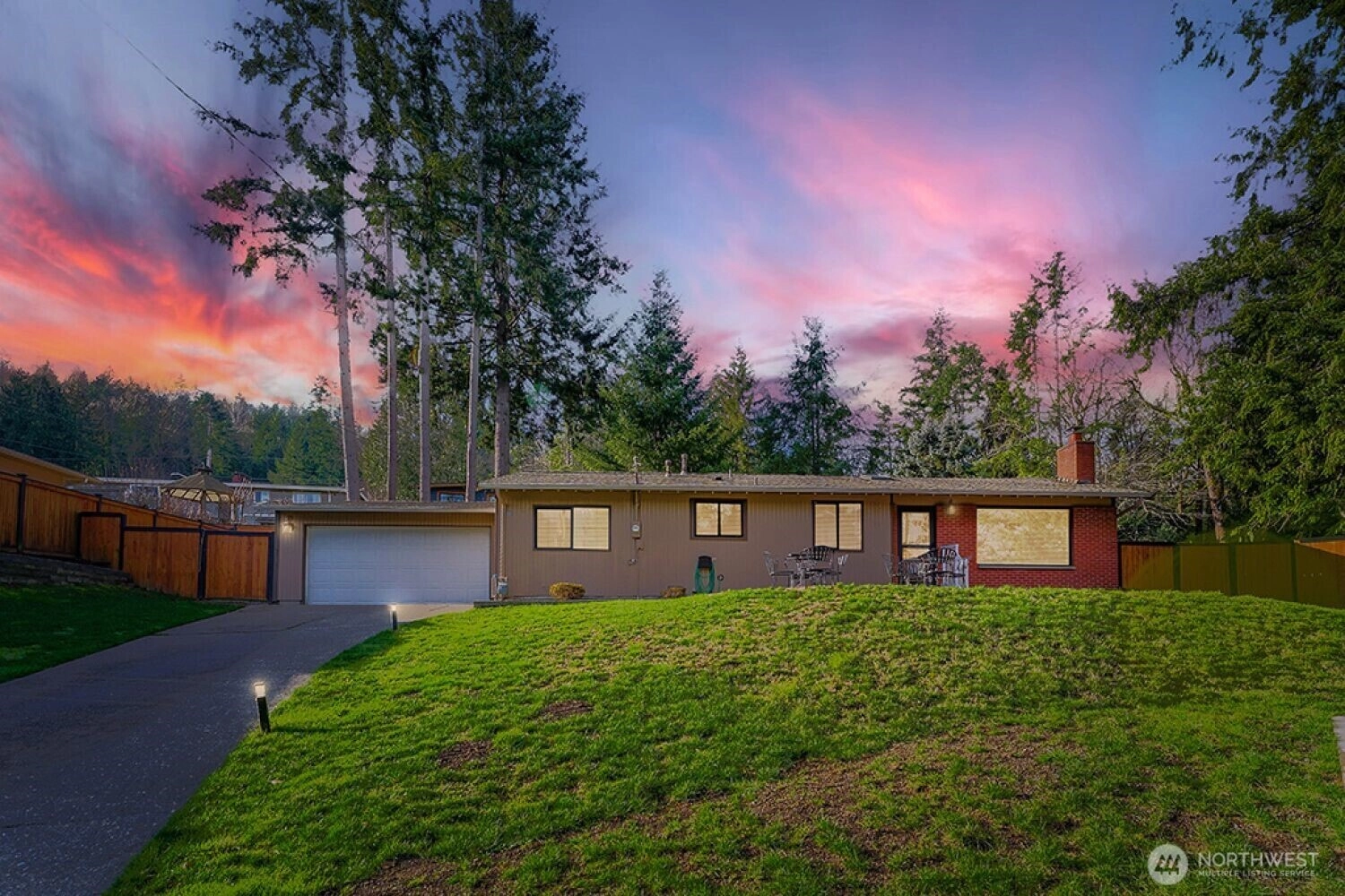 715 Sunrise Pl SW Issaquah WA 98027