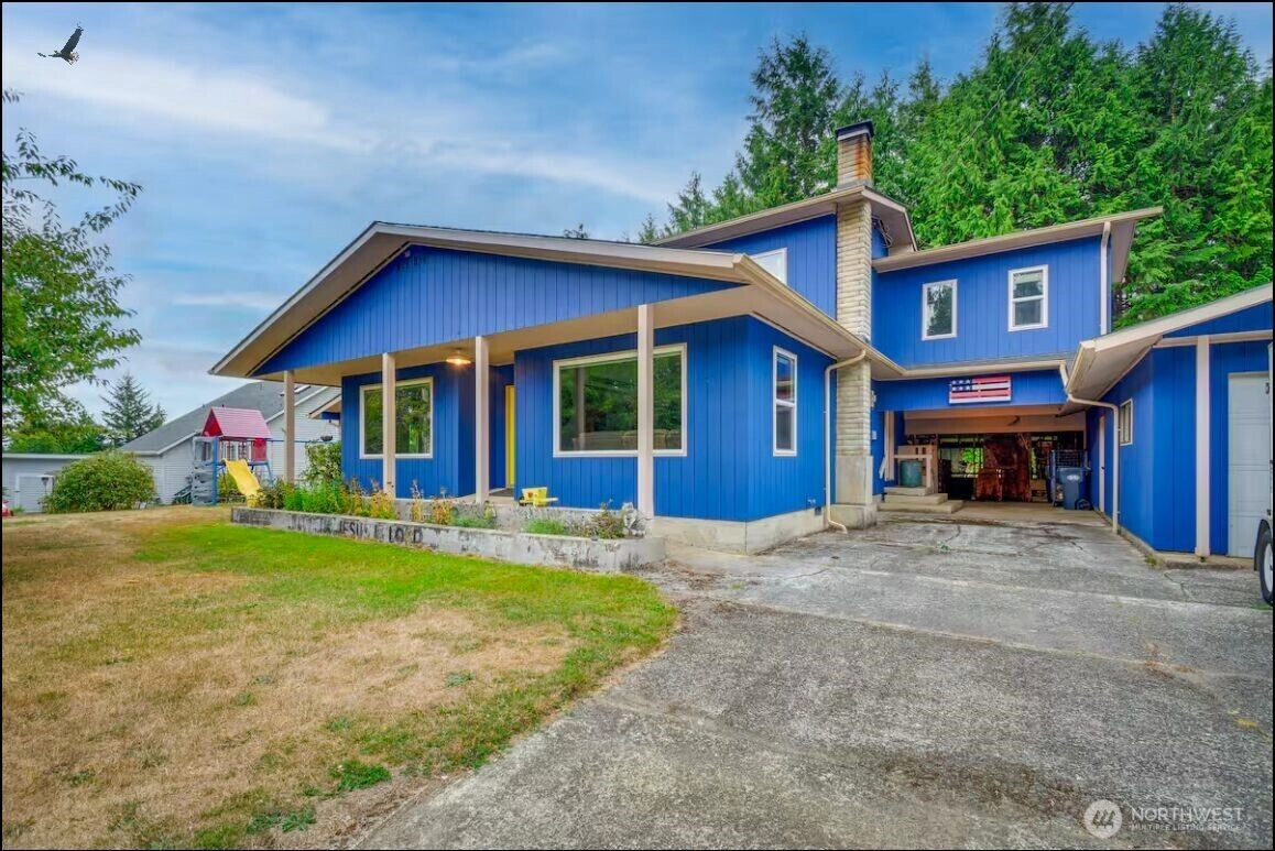 54 Pacific Ln Pacific Beach WA 98571