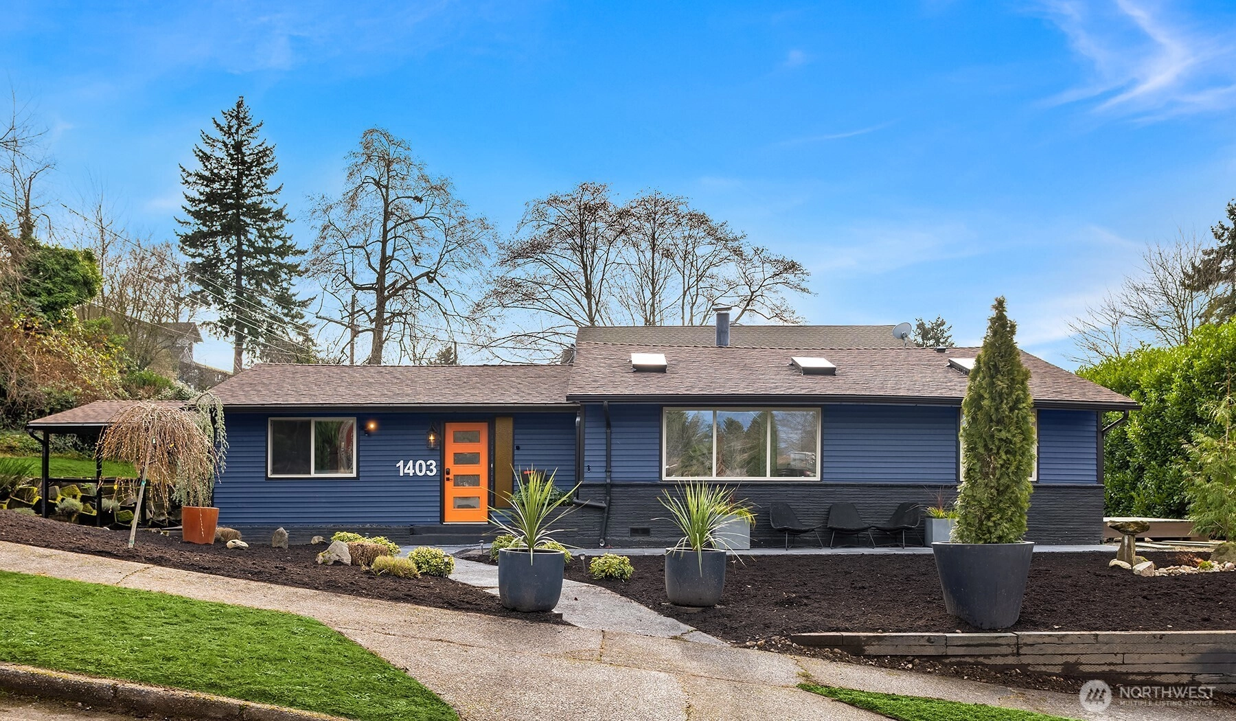 1403 SW Thistle St Seattle WA 98106