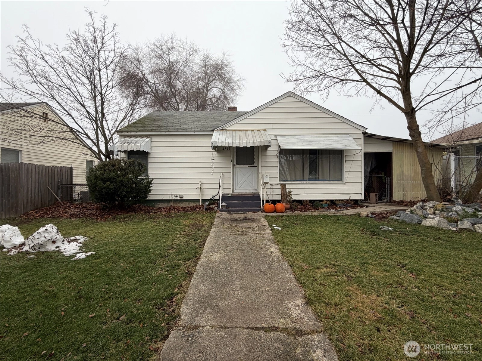 4811 N Oak St Spokane WA 99205