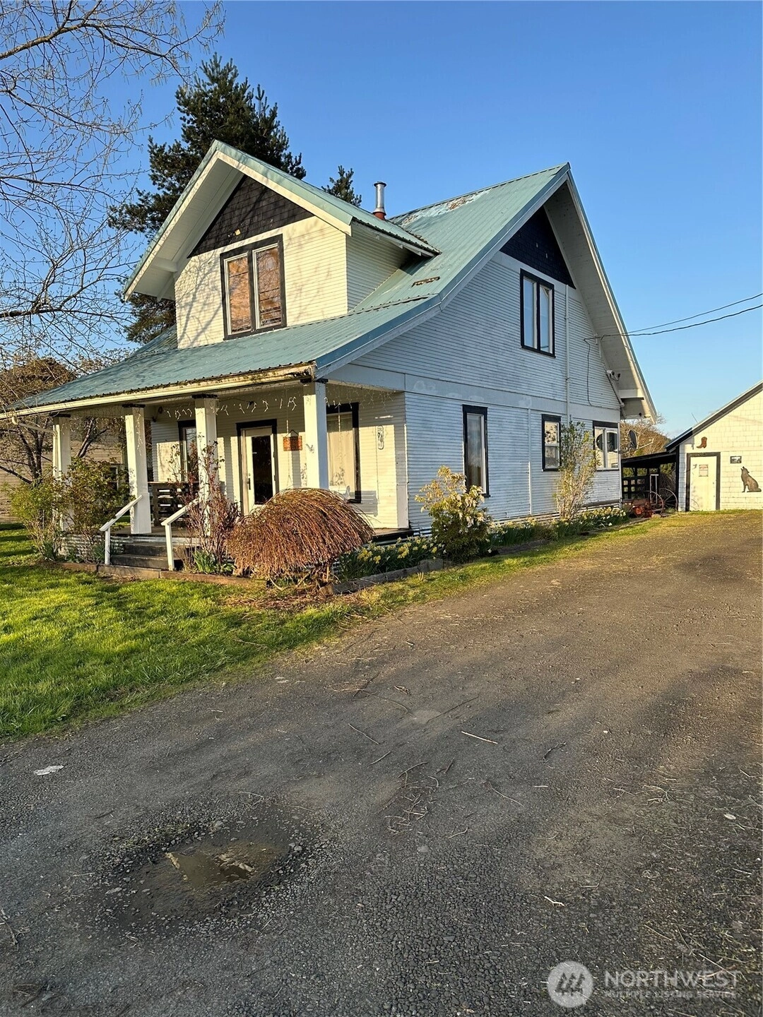 2535 Heckard Rd Raymond WA 98577