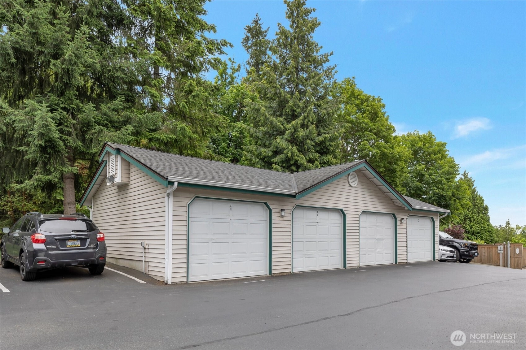 13301 SE 79th Pl Unit B-402 Unit B-402 Newcastle WA 98059