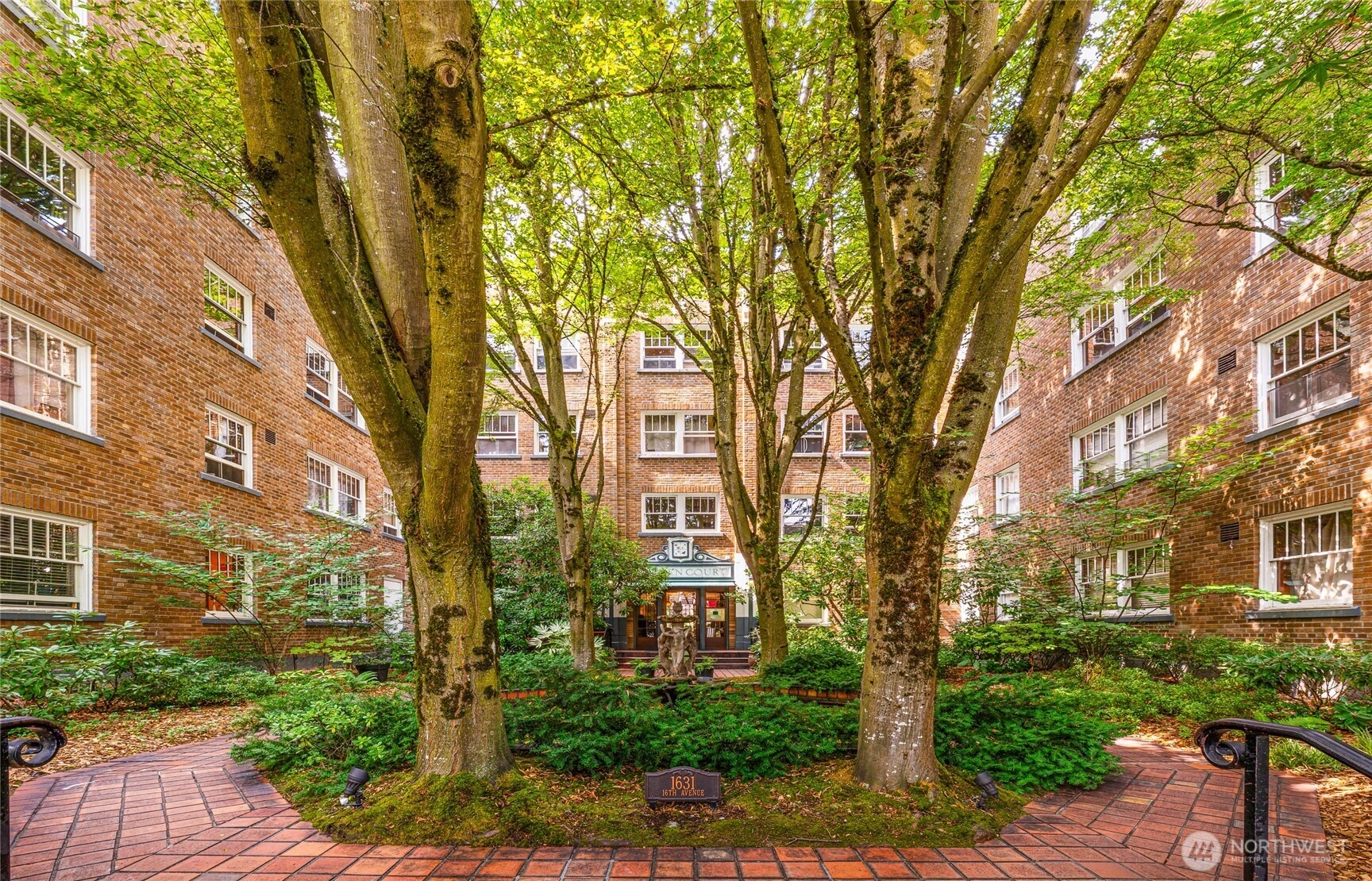 1631 16th Ave Seattle WA 98122