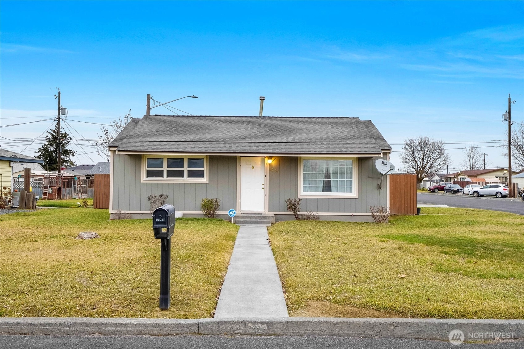 1255 E Larch St Othello WA 99344