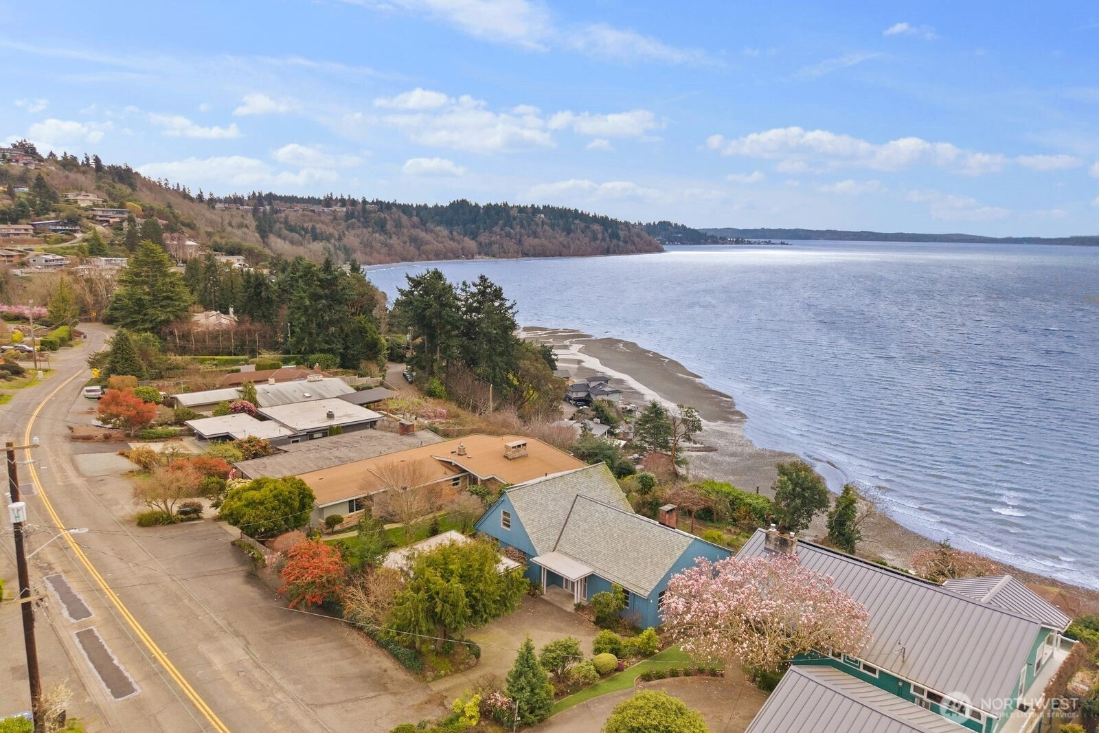 12249 Shorewood Dr SW Burien WA 98146