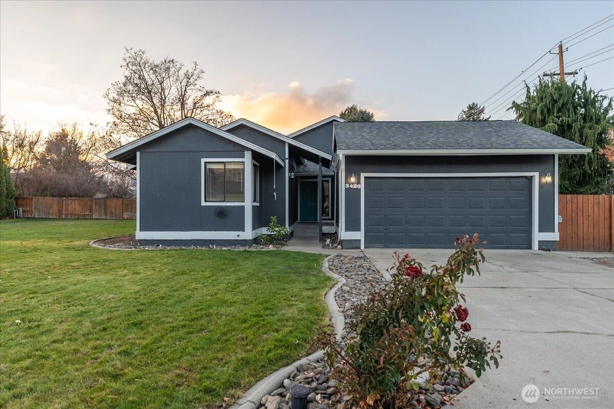 3428 NW Alfred Pl East Wenatchee WA 98802