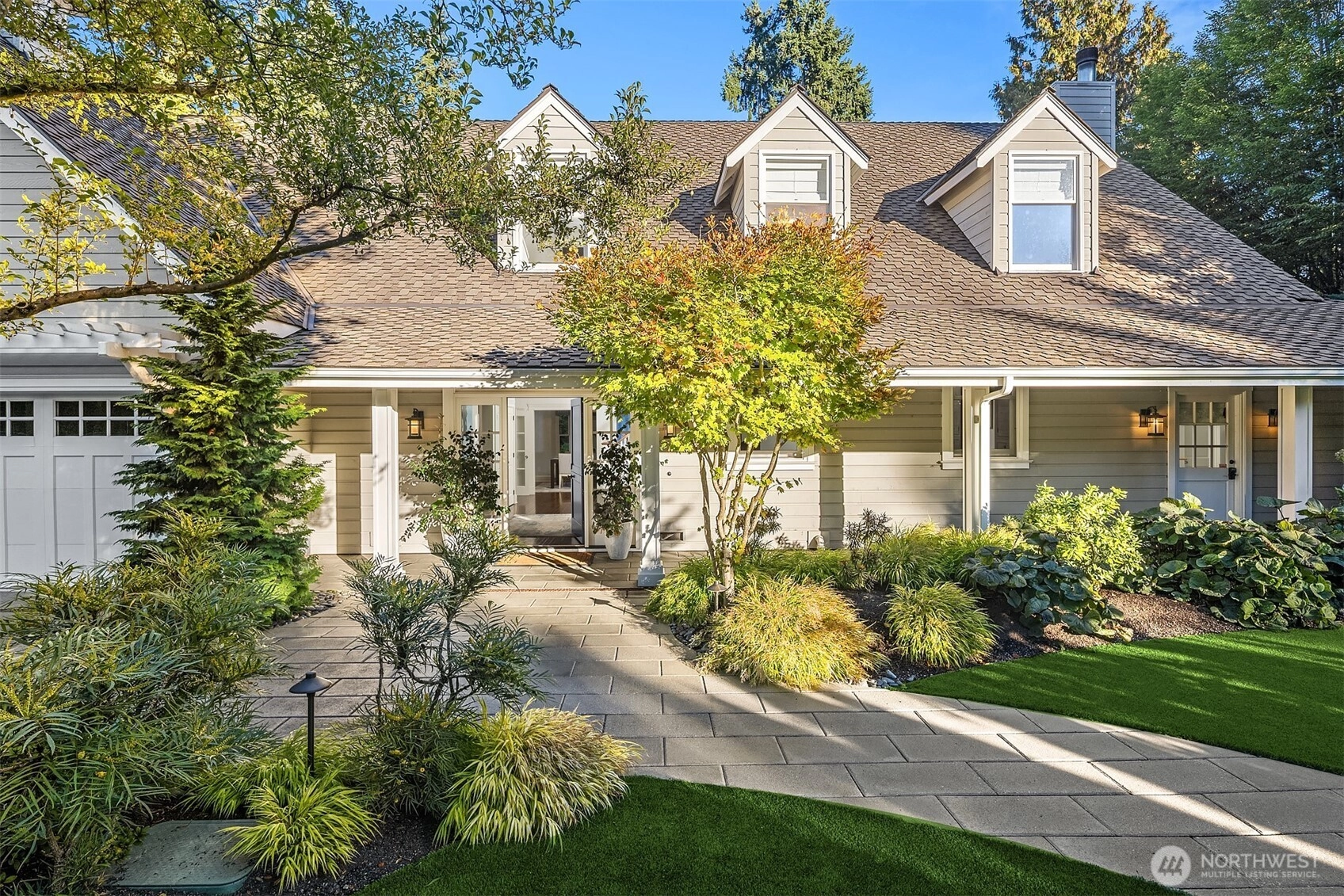 2042 77th Ave NE Medina WA 98039