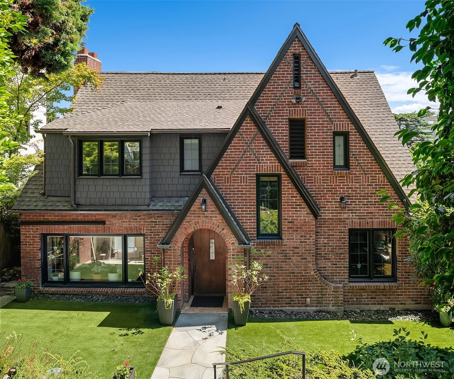 3220 Sierra Dr S Unit  Seattle WA 98144