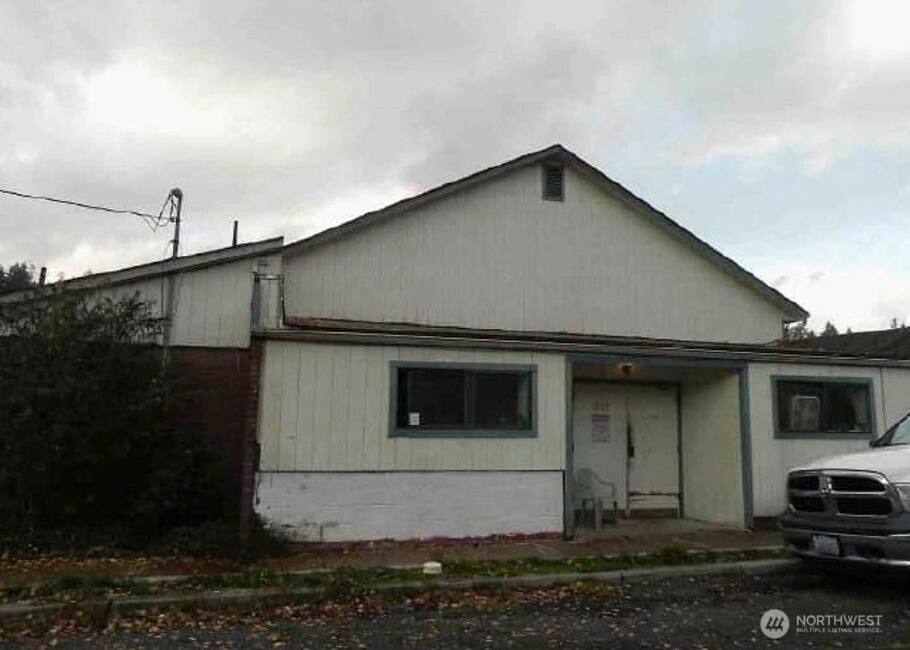 1009 SE 1st St Winlock WA 98596