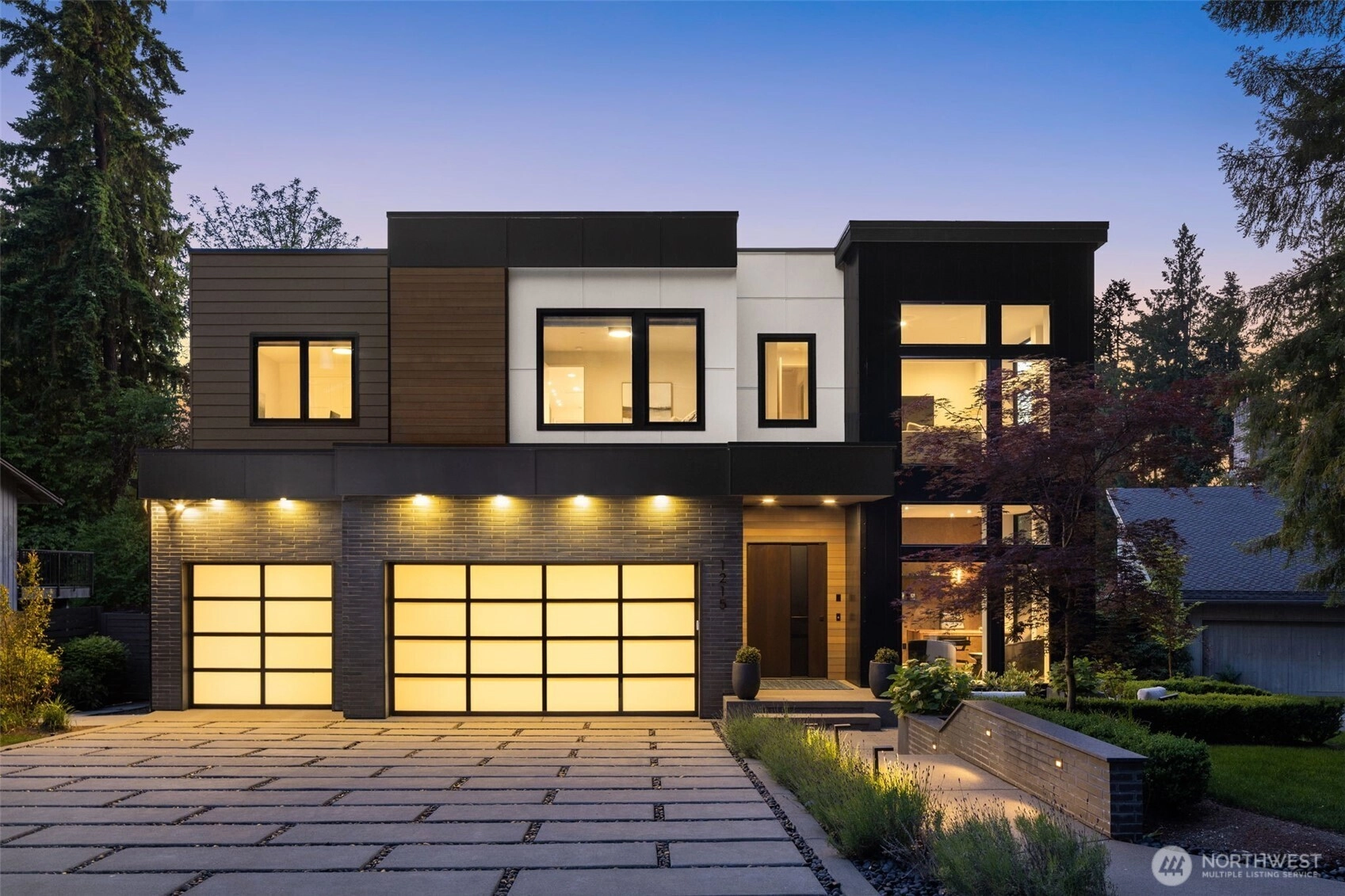 1215 96th Ave SE Bellevue WA 98004