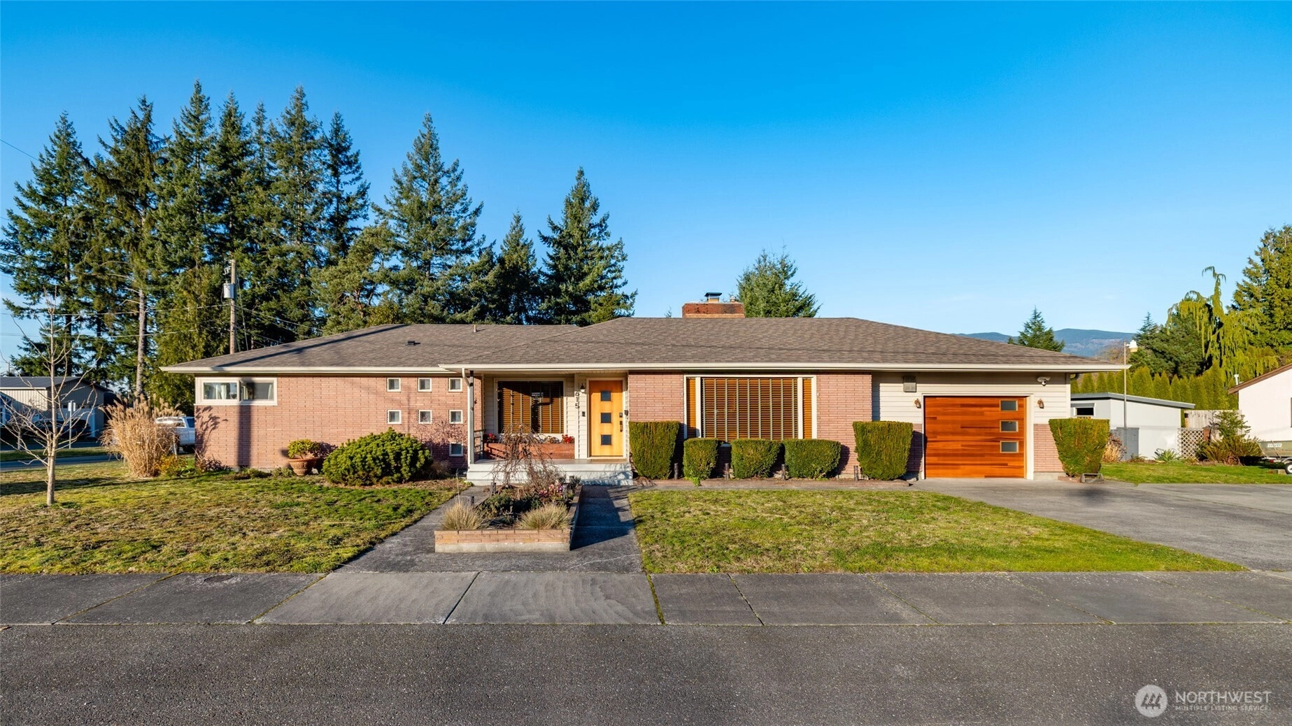 615 Dean Dr Sedro Woolley WA 98284