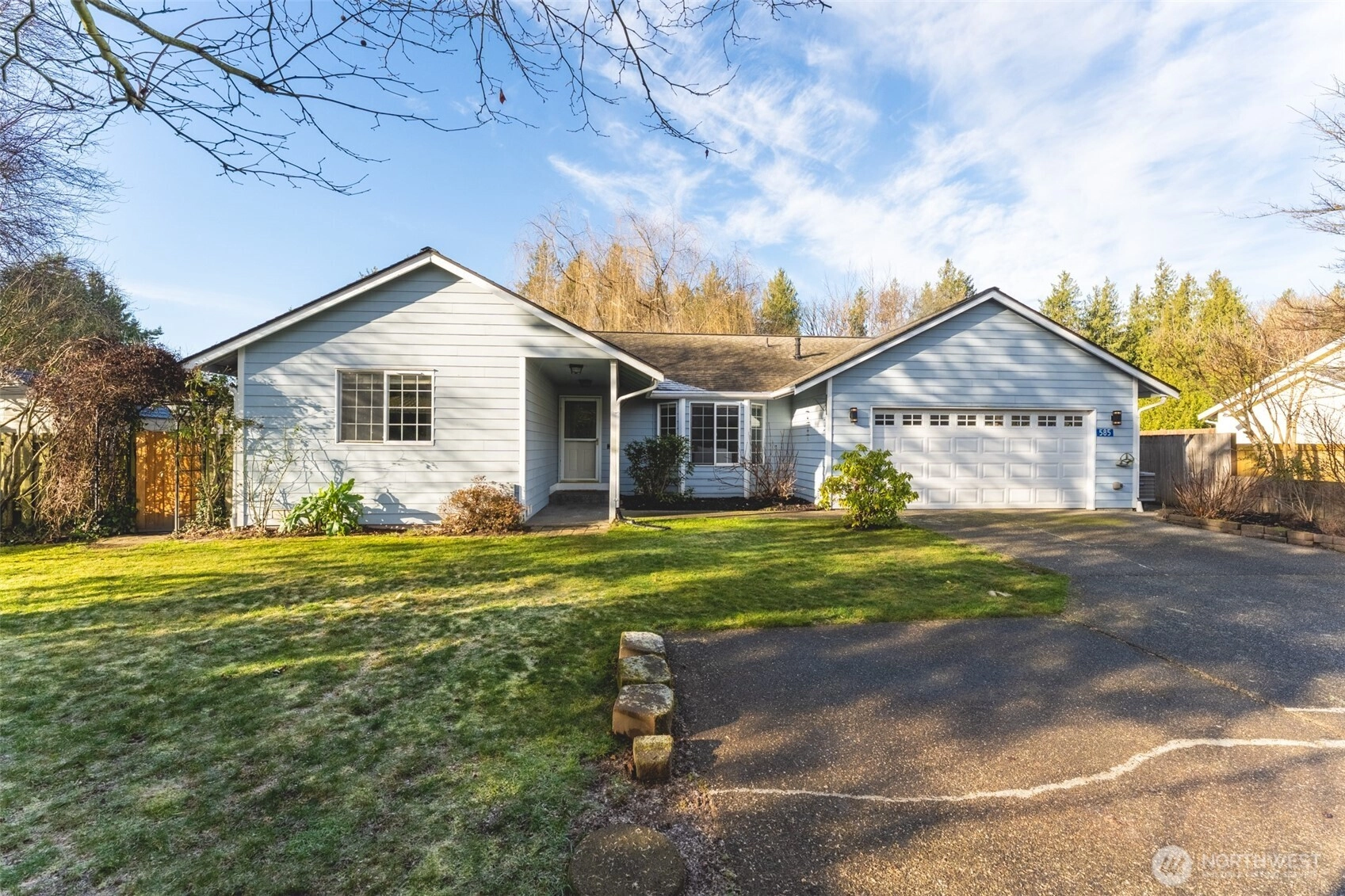 585 Poplar Pl Burlington WA 98233