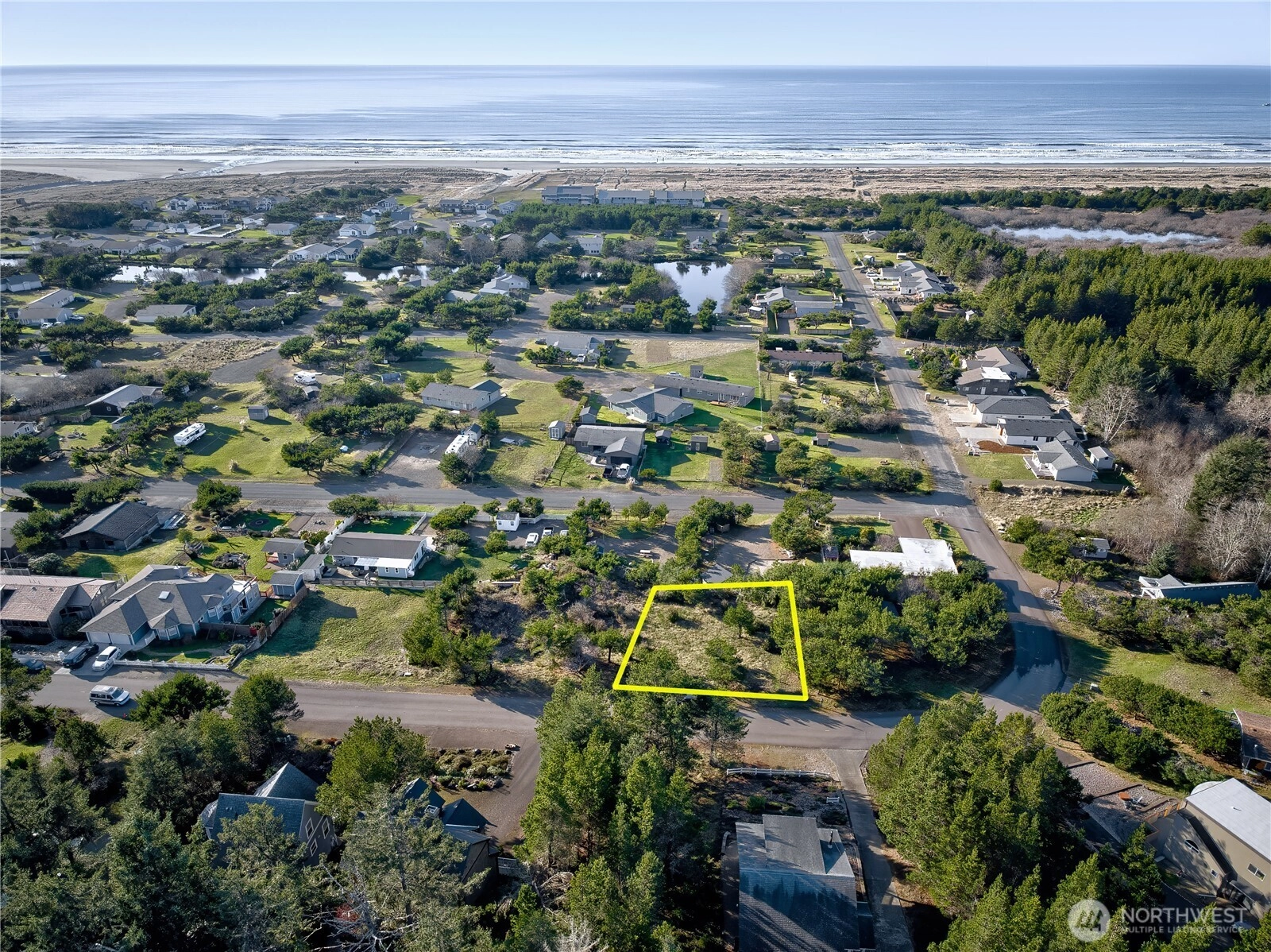 35513 J Pl Unit  Ocean Park WA 98640