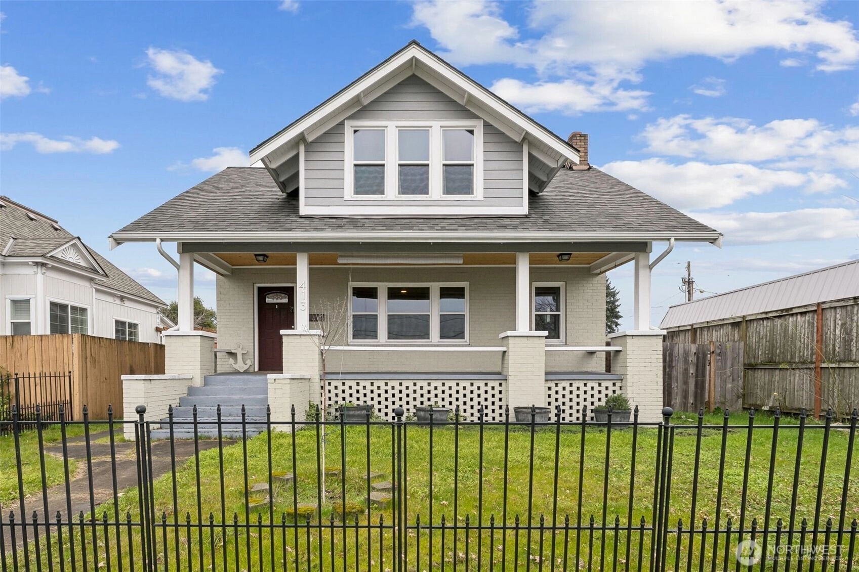 413 2nd St NE Puyallup WA 98372