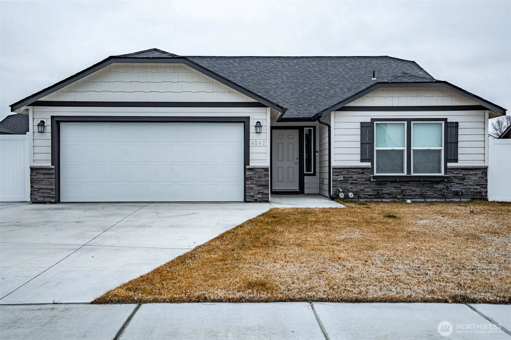 4240 W Bufflehead Blvd Unit  Moses Lake WA 98837