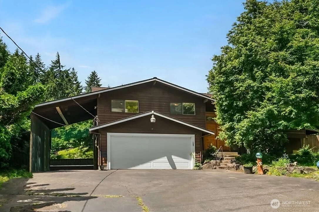 4008 NE 197th St Lake Forest Park WA 98155