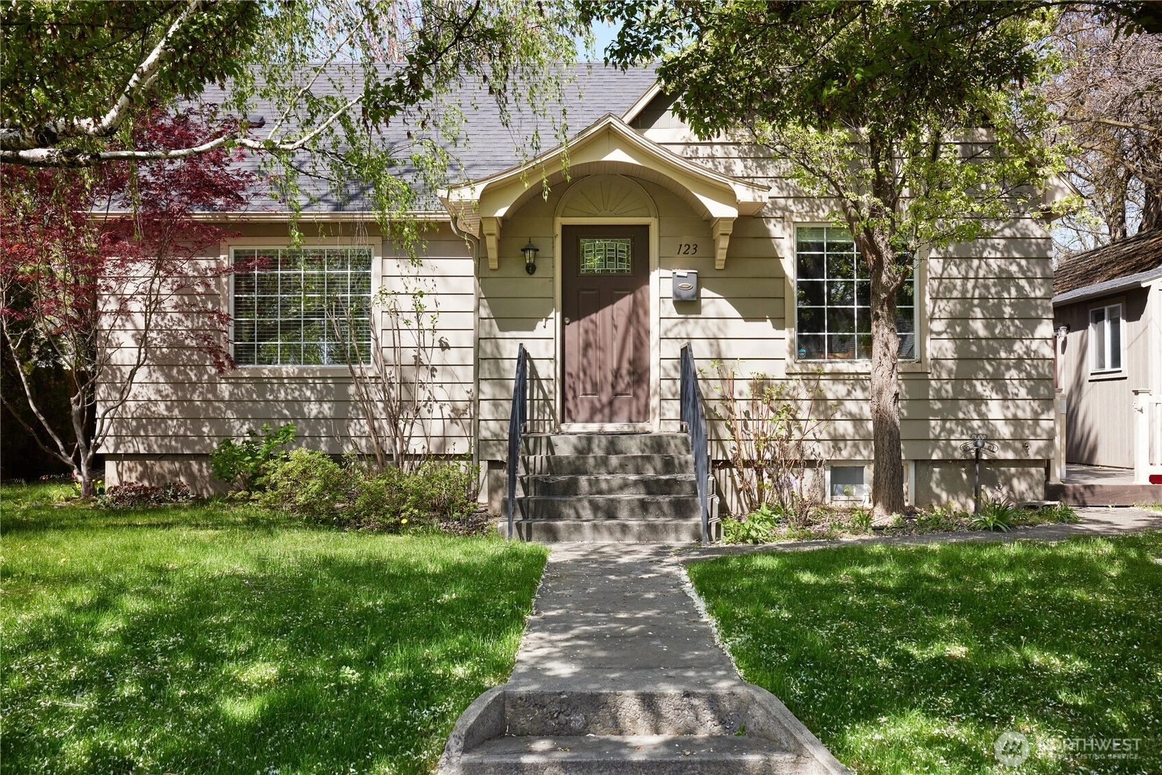 123 E Maple St Walla Walla WA 99362