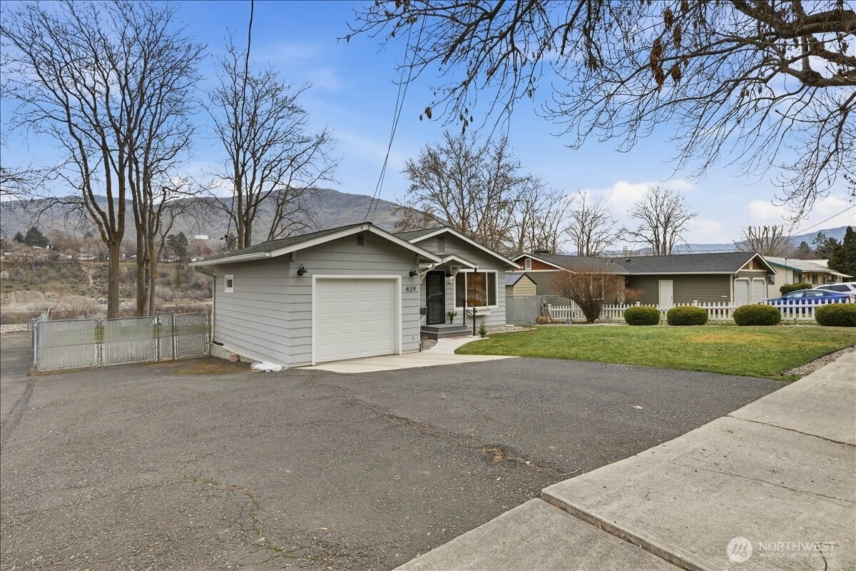 429 N Columbia Ave Coulee Dam WA 99116