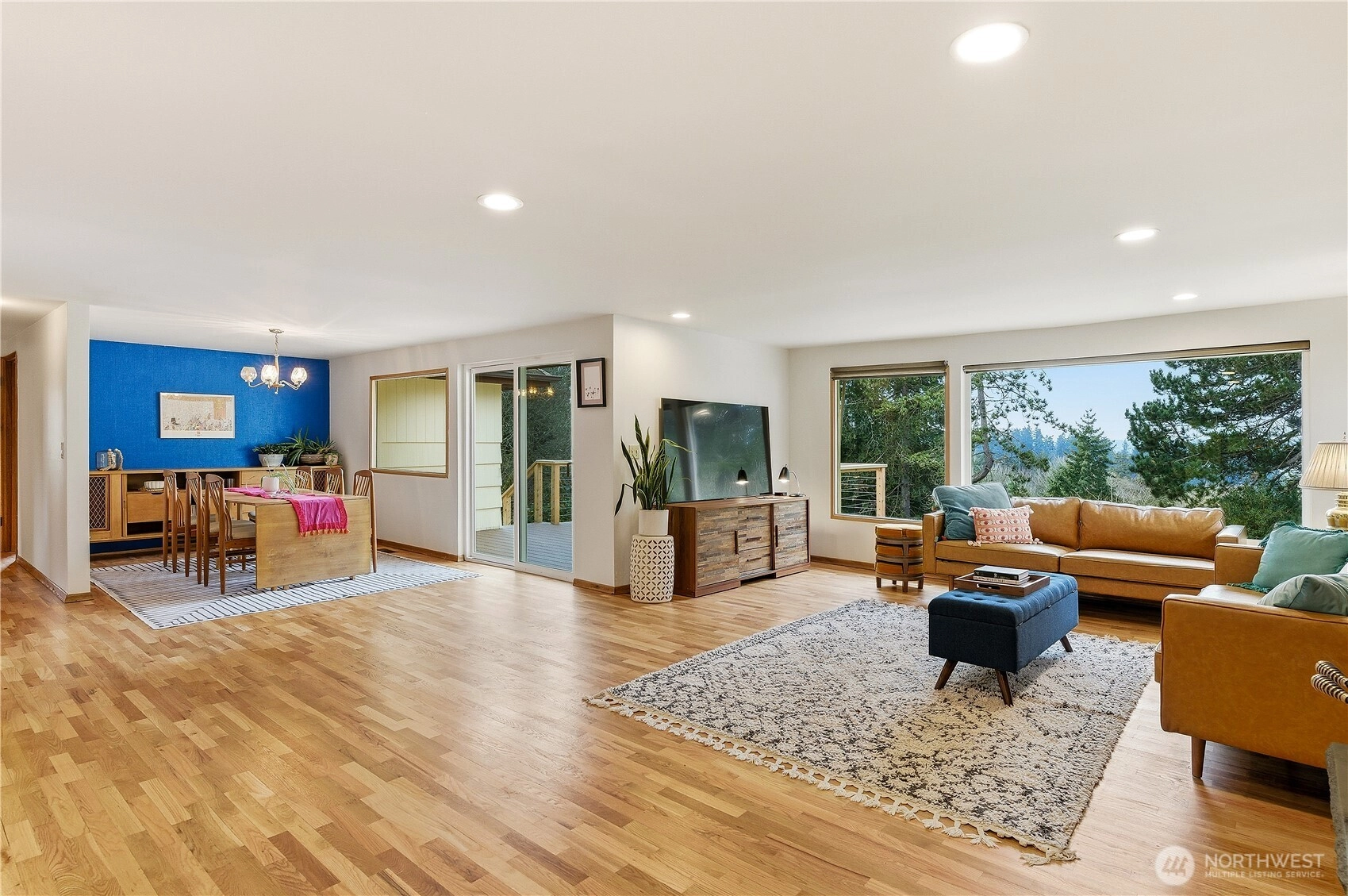 14111 12th Ave SW Burien WA 98166