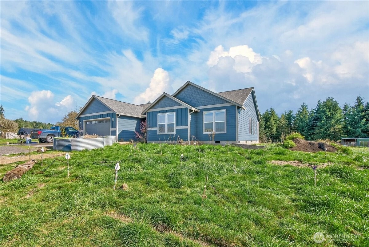1023 Spirit Lake Hwy Castle Rock WA 98611