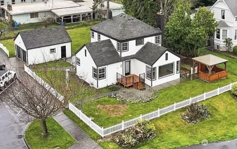 1116 Peace Portal Dr Blaine WA 98230