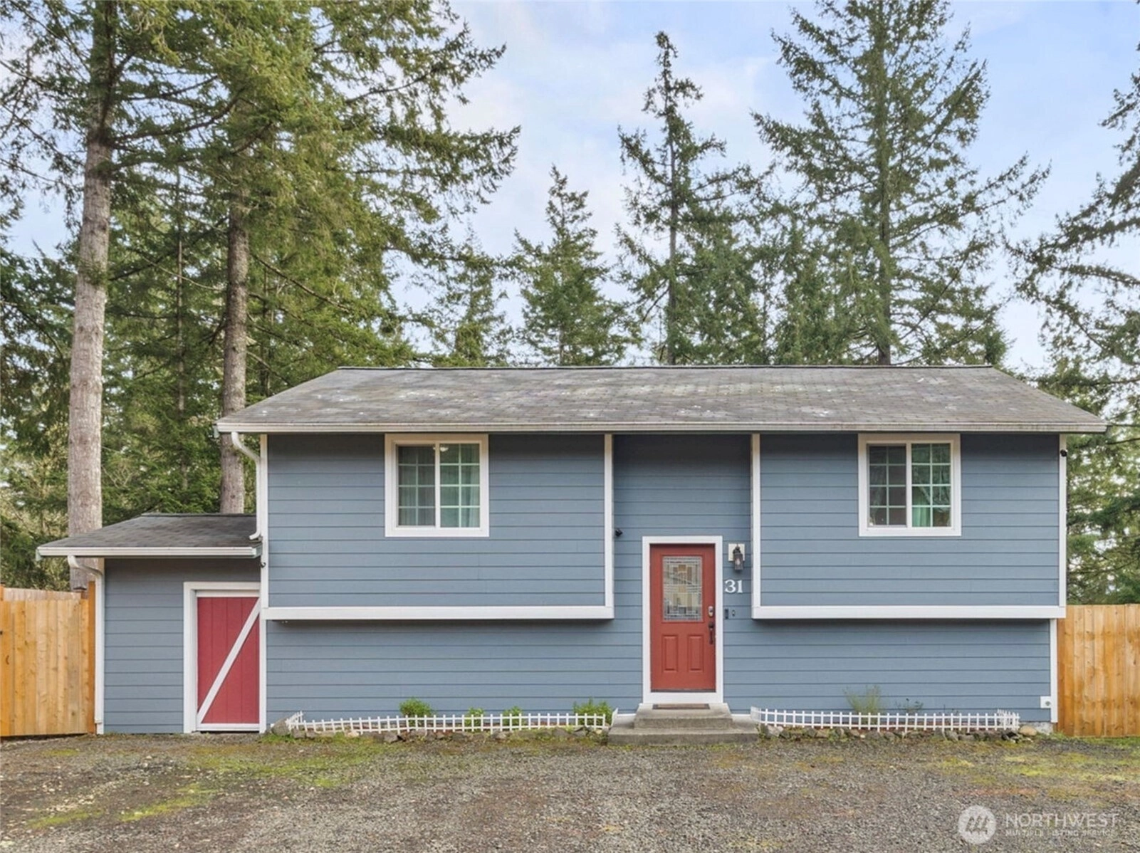 31 NE Skipper Ct Belfair WA 98528
