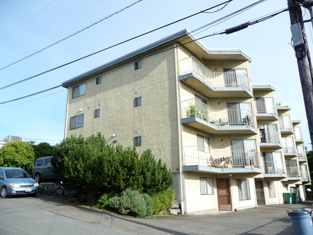 135 N 105th St Unit 103 Unit 103 Seattle WA 98133