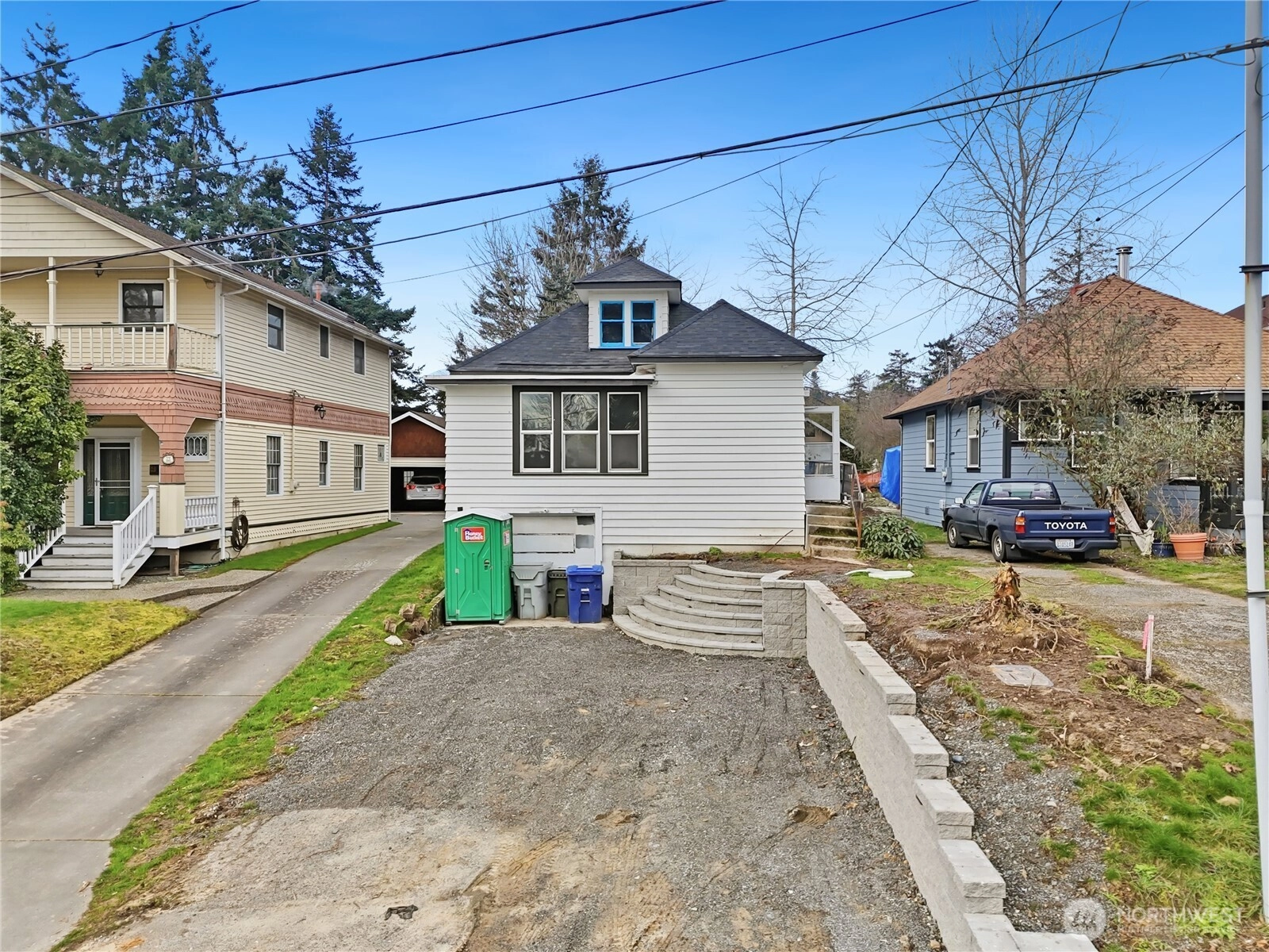 285 Earlington Ave SW Renton WA 98057