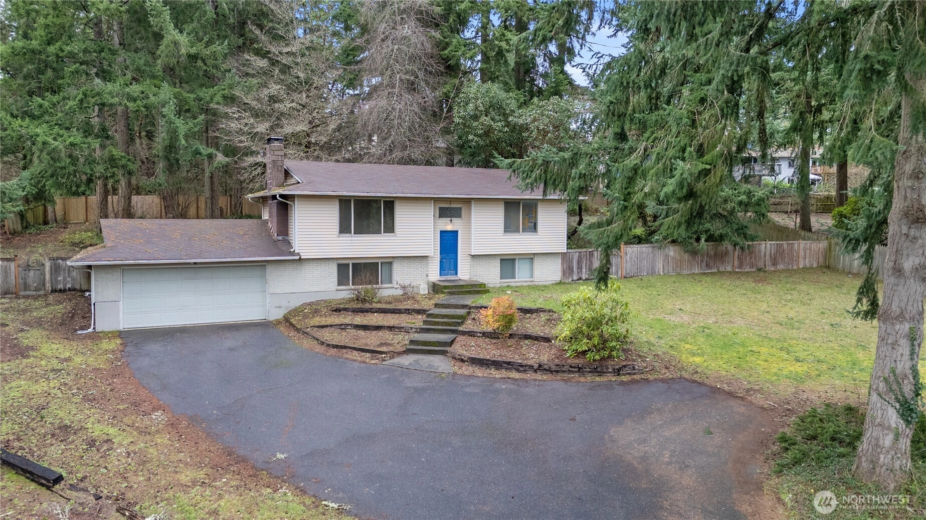 28 Madrona Pl DuPont WA 98327